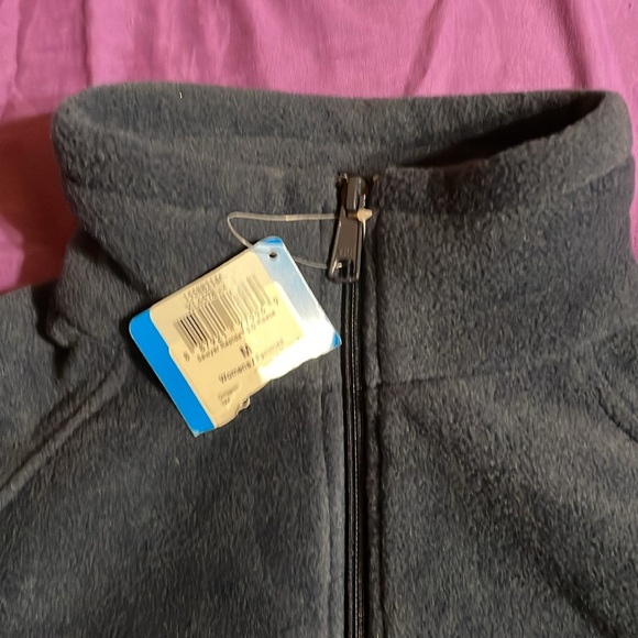 Columbia zip up sweater - Picture 2 of 6